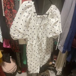 NWOT Petal & Pup Off the Shoulder dress